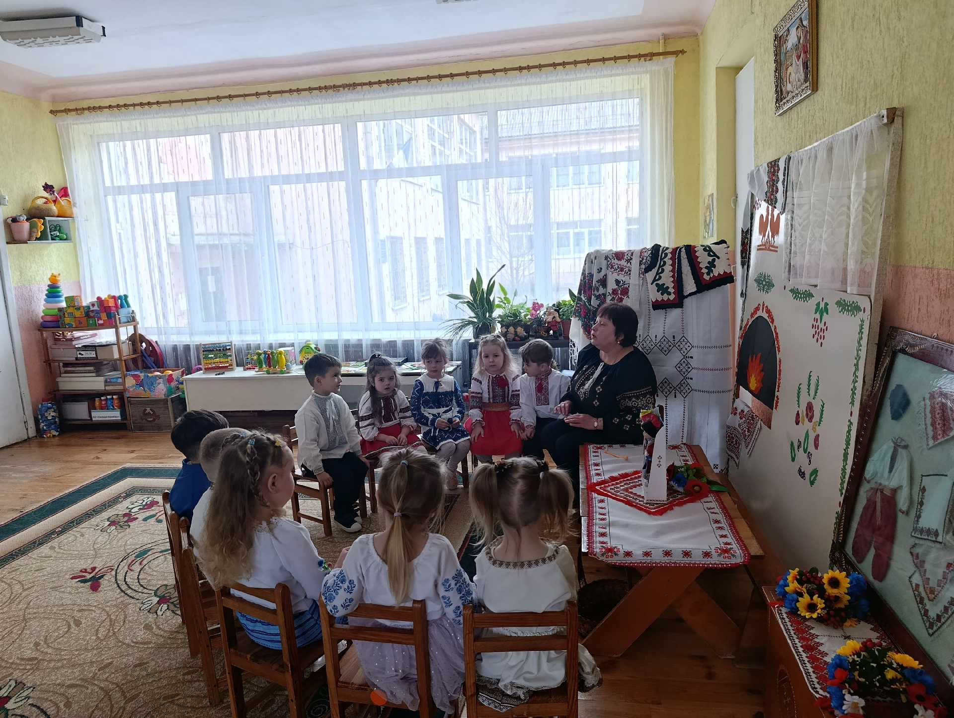 Відкритий показ заняття у молодшій групі