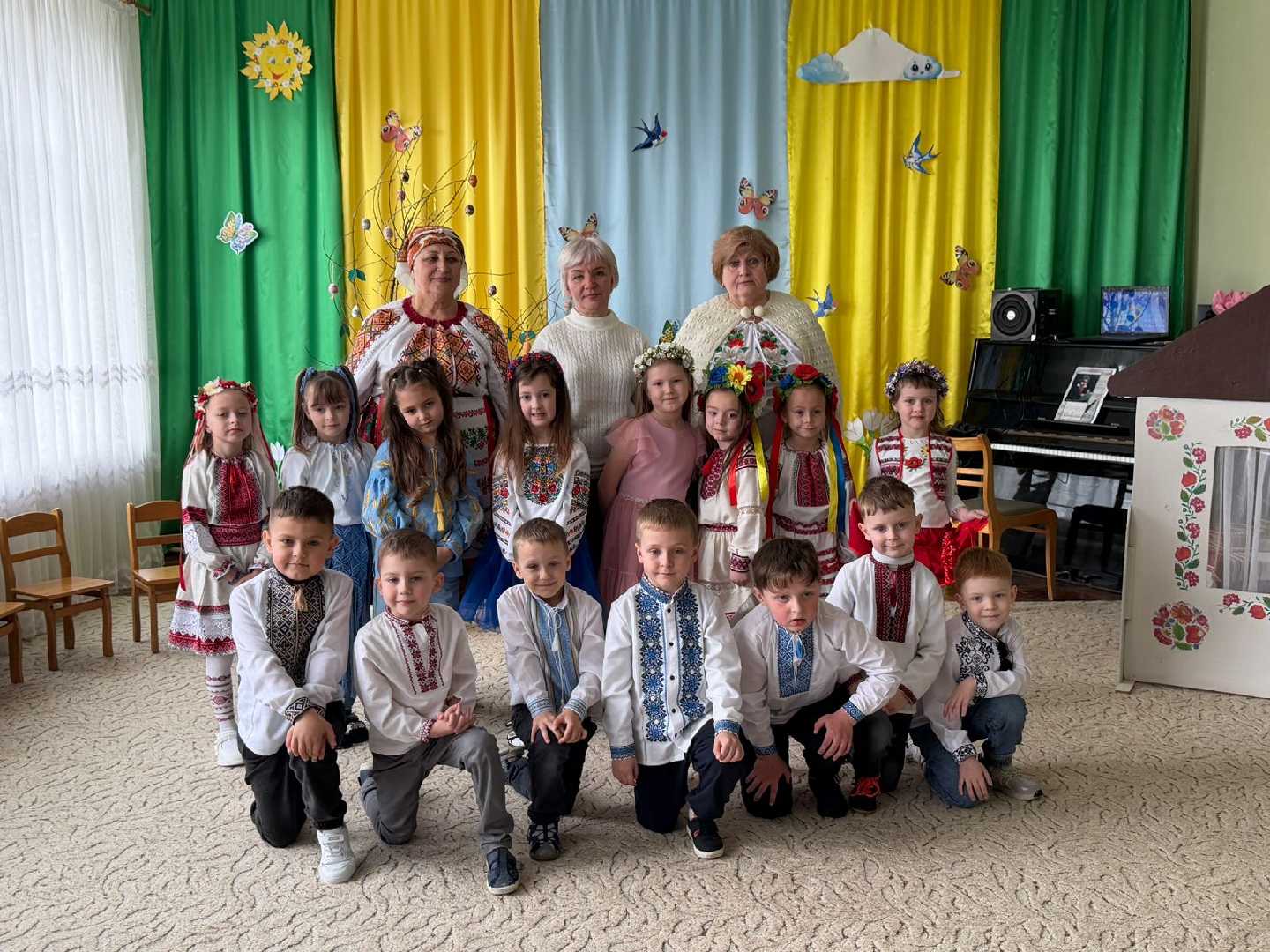 Великодні забави.