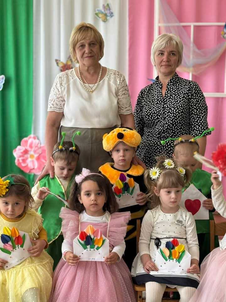 Вітаємо матусь!