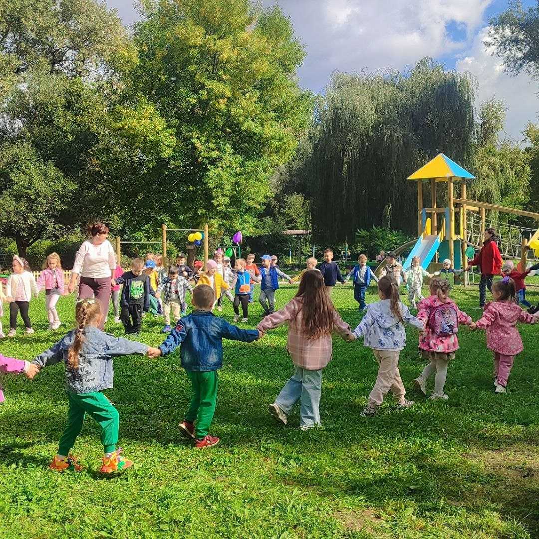 Дитячий майданчик як осередок радості та здоров'я