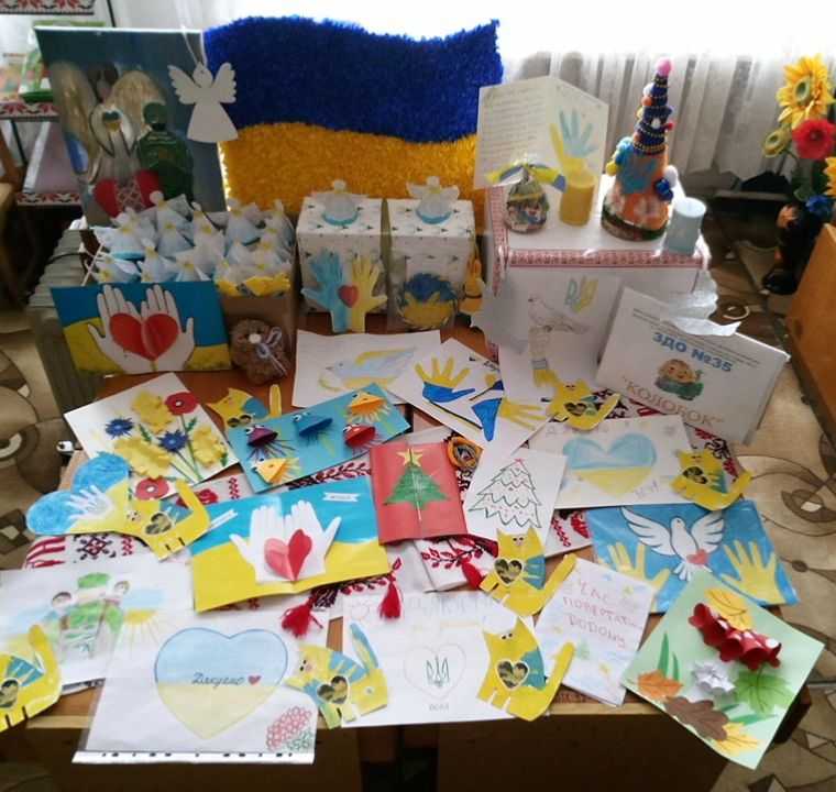  Різдвяний подарунок Героям